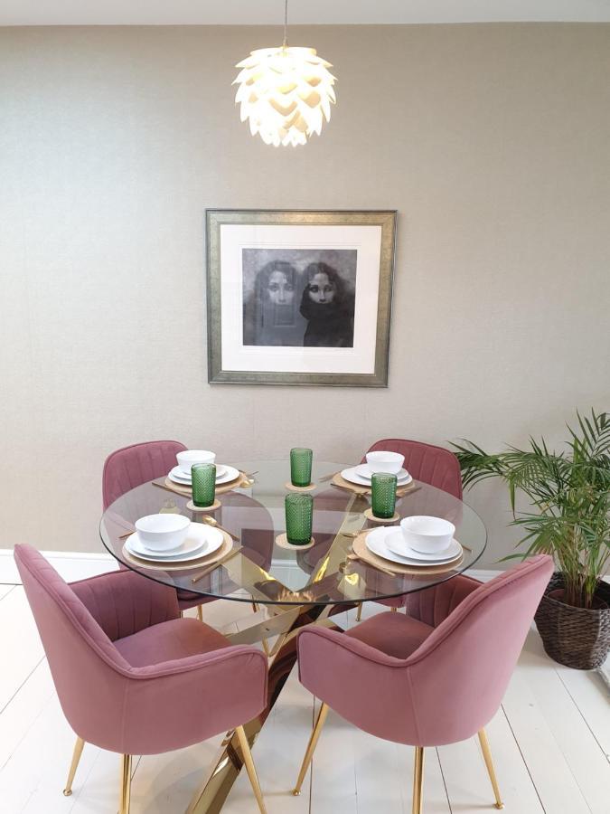 The Loughborough - Elegant, Glamourous Boutique 1 Bed, Central 트루로 외부 사진