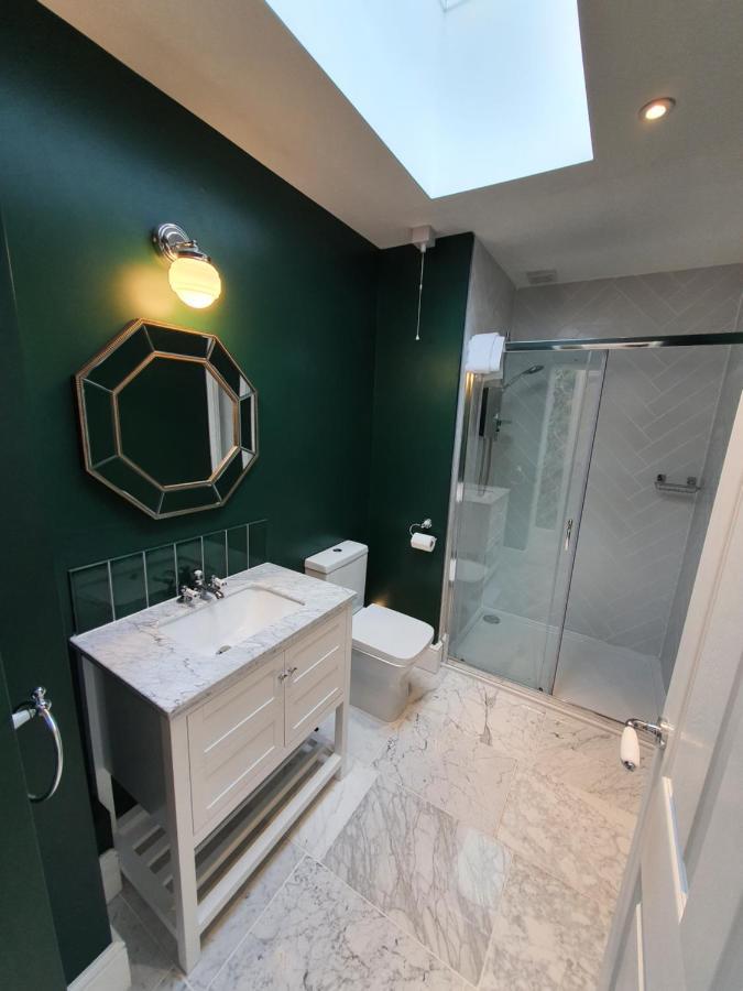 The Loughborough - Elegant, Glamourous Boutique 1 Bed, Central 트루로 외부 사진