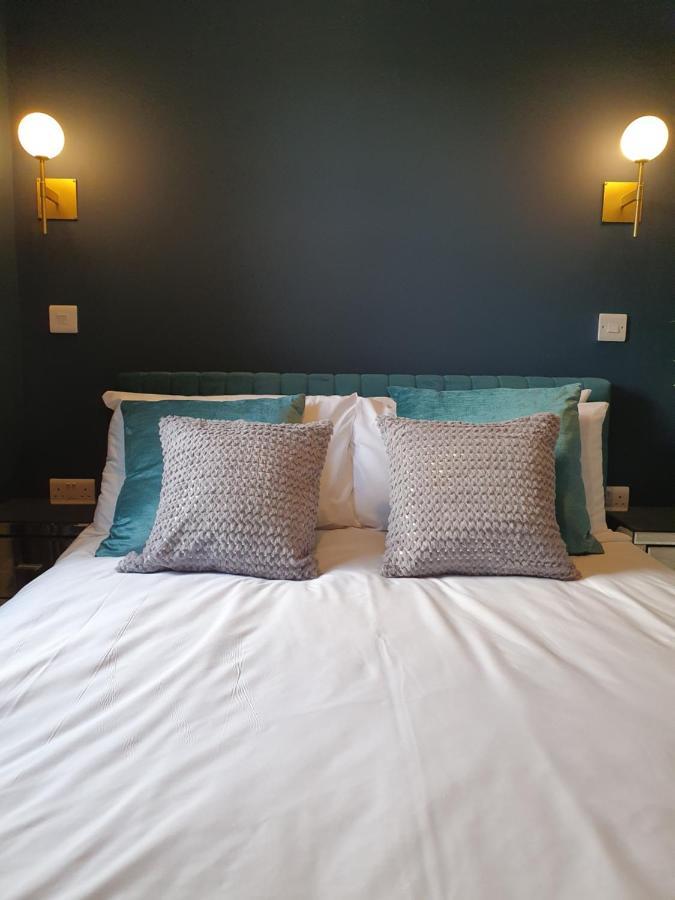 The Loughborough - Elegant, Glamourous Boutique 1 Bed, Central 트루로 외부 사진
