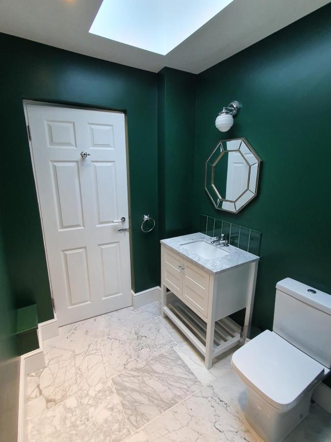 The Loughborough - Elegant, Glamourous Boutique 1 Bed, Central 트루로 외부 사진
